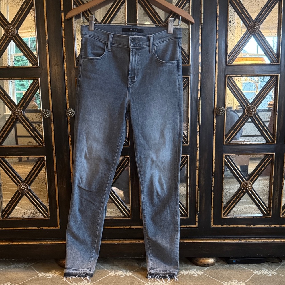 J Brand Alana High Rise Crop Frayed Skinny Jeans